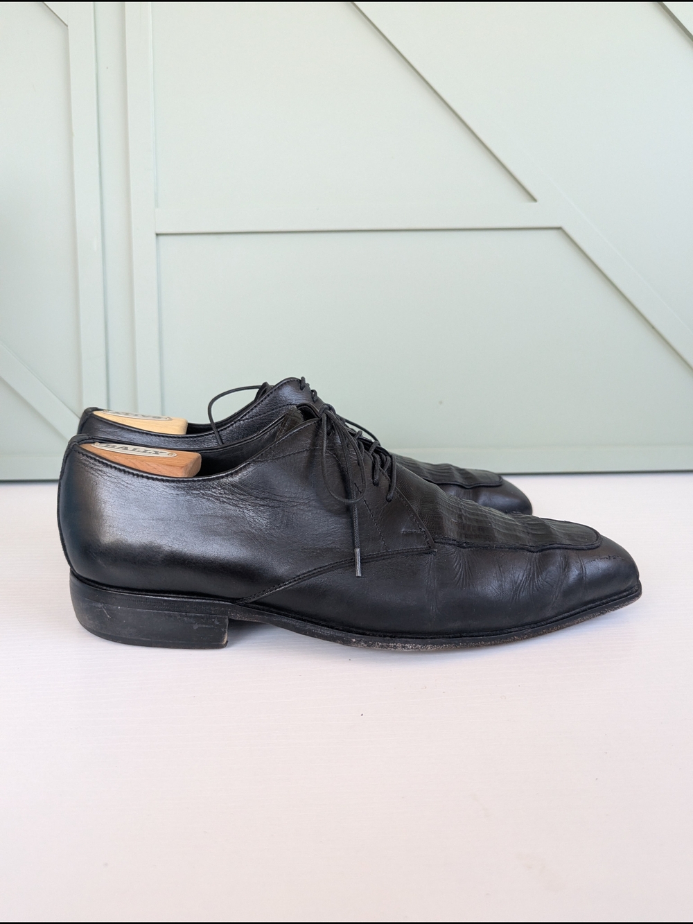 Black Textured Leather Derby Oxfords - Picture 4 of 10